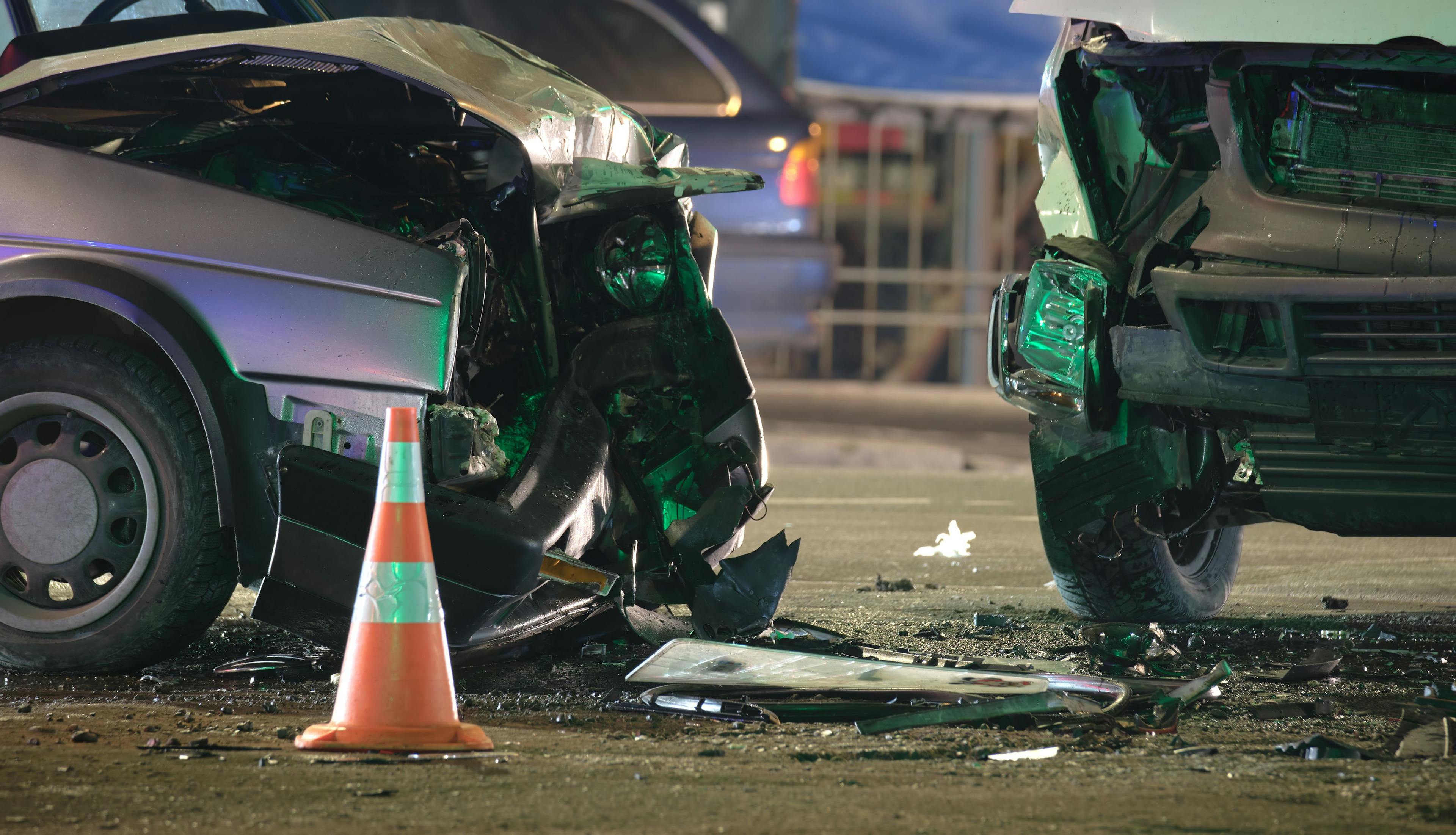 Abogados para Accidentes de Autos: Beneficios de Contratar Expertos Legales